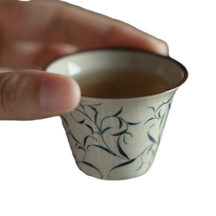 青花手绘春芽功夫茶小杯下陶釉茶瓷茶具家彩用WNZ水月喝杯品茗杯