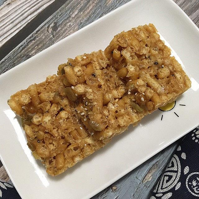 [热卖]江西鄱阳特产香脆沙琪玛酥硬沙琪玛萨琪玛 包邮