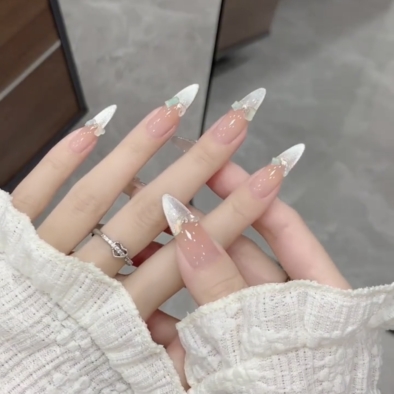 穿戴甲幻彩简约温柔长优雅成品
