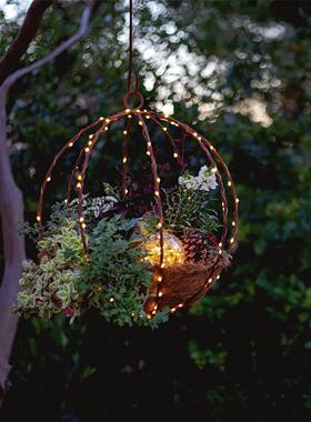 圣诞挂篮LED串灯悬挂圣诞挂篮悬挂花盆松果浆果前门花园露台挂篮