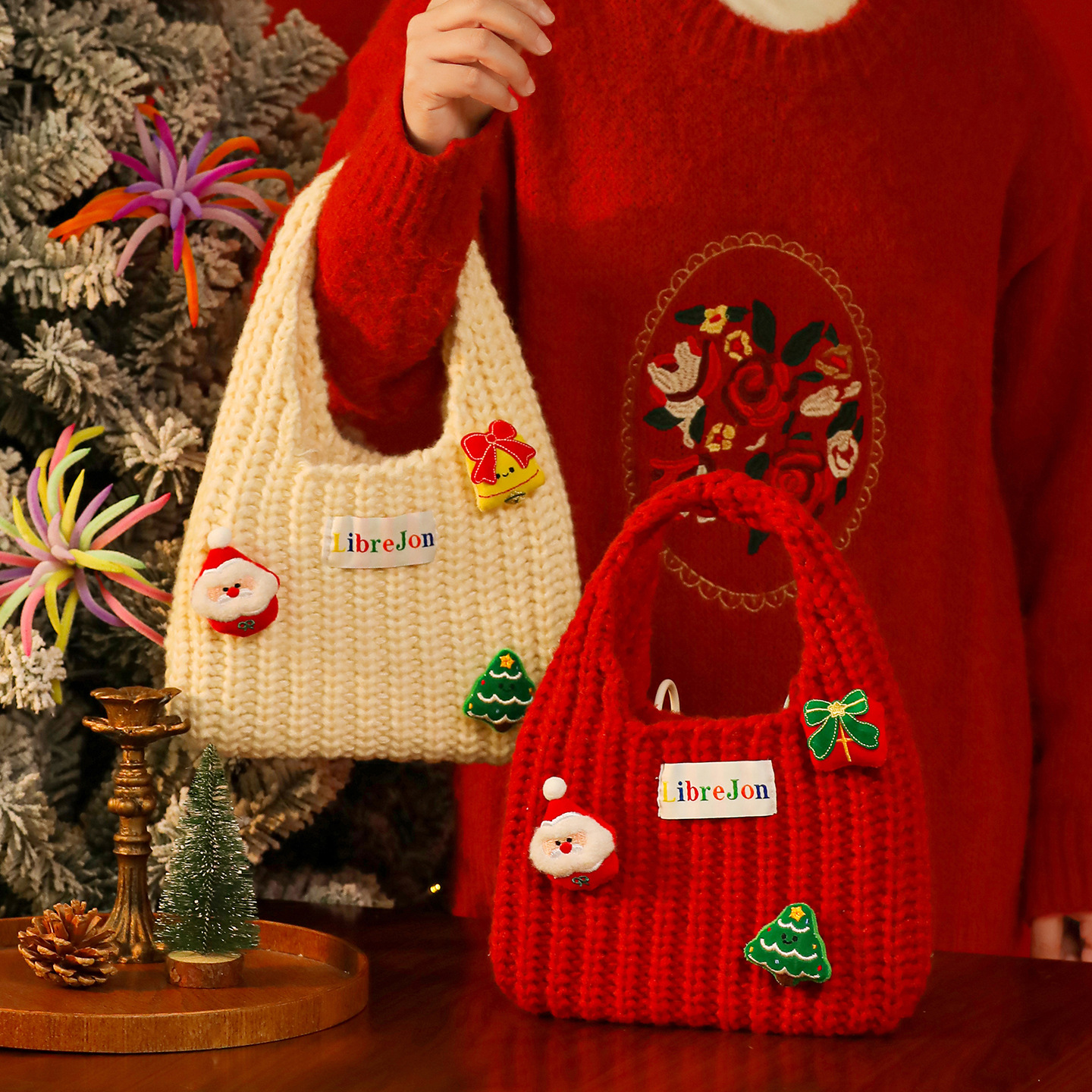 2025新款圣平安果手提礼品袋圣诞节礼物袋子小包装盒苹果袋针织包