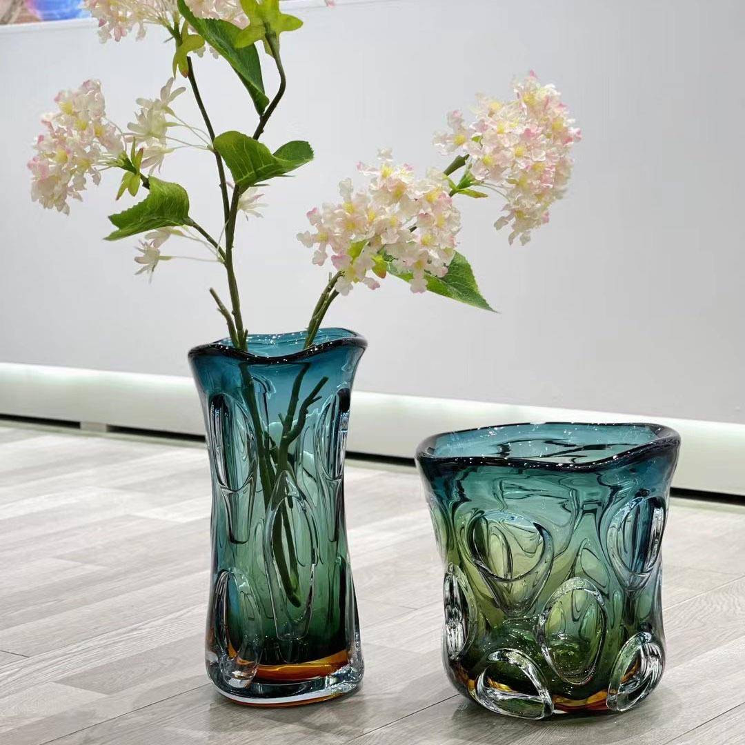 现代轻奢琉璃花瓶餐厅客厅透彩插花器样板房厚重玻璃花器软装