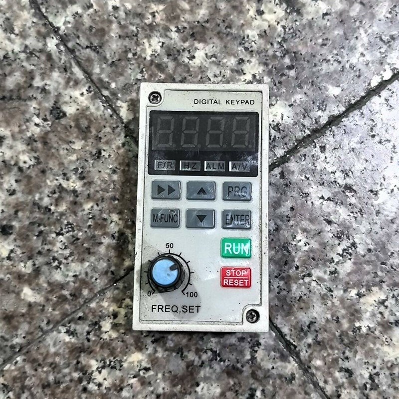 拆机J2变频器 包元 售前沟通 售