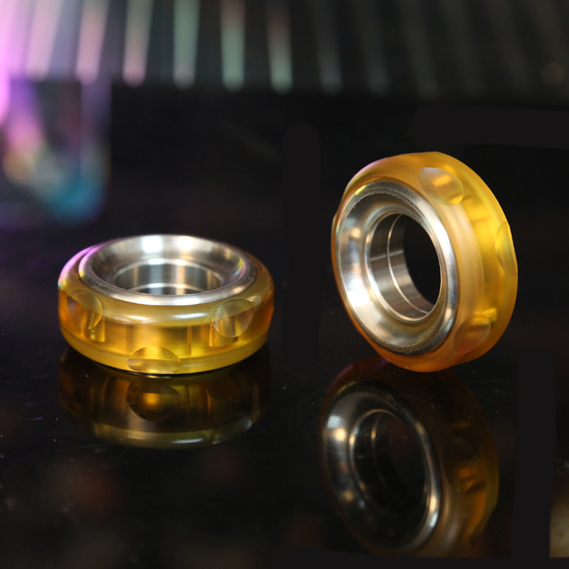Pei奶酪戒指棘轮啪啪币EDC推牌成