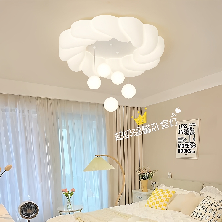 法式奶油风卧室吸顶灯创意网红主卧灯北欧简约现代儿童房间主灯具