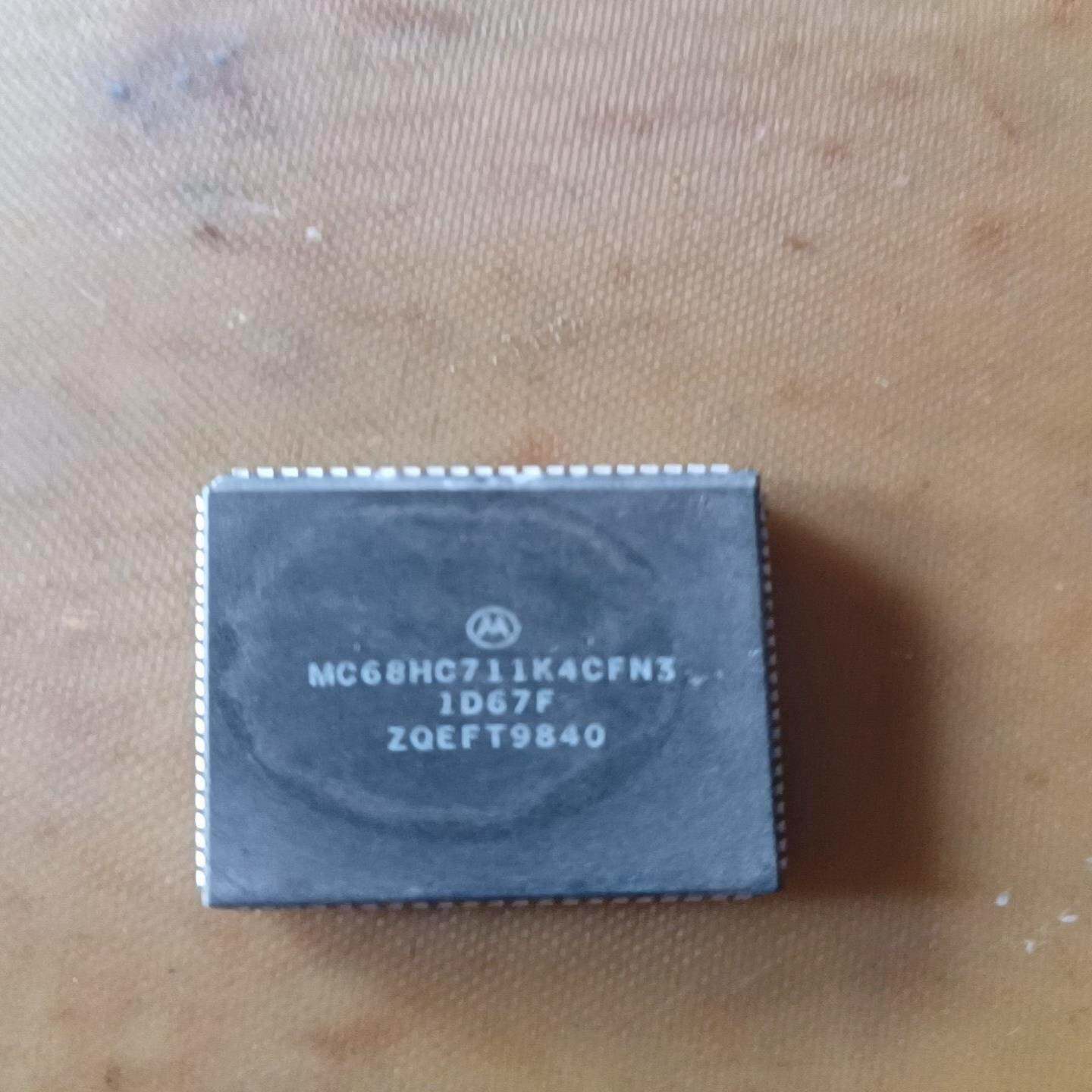 议价【燕芯】mc68hc711k4cfn3有25个标价单个/议价