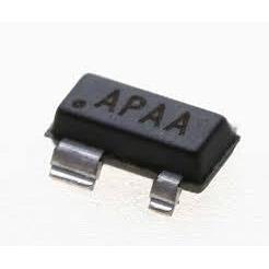 MAX811TEUS SOT143封装 复位IC