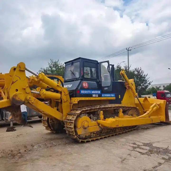山推推土机SD32履带式马力土方工程推土施工直 倾铲可出口,五金/工具,推土机,淘宝优惠券,粉丝福利购,淘宝优惠卷