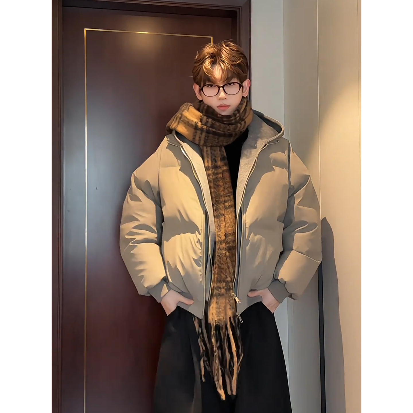 假两件pu皮连帽羽绒棉服男冬季