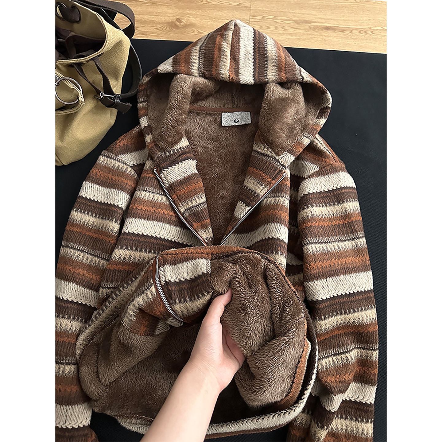 棕咖色美拉德条纹加绒卫衣男冬季