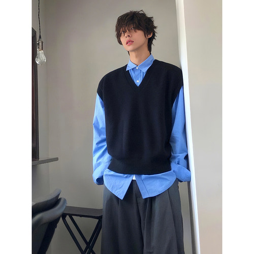 日系学院风v领针织马甲男秋冬