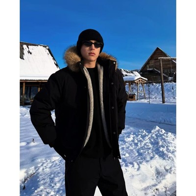 雪豹座山雕毛领羽绒服男款冬季