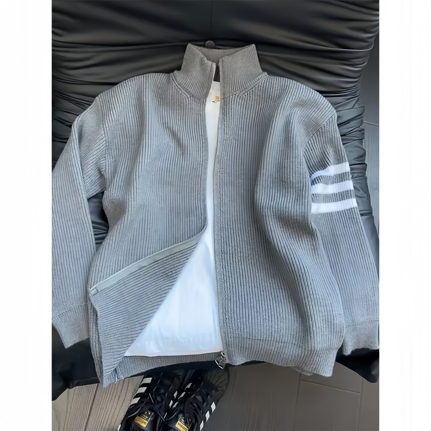 韩系慵懒风三条杠双拉链毛衣男款