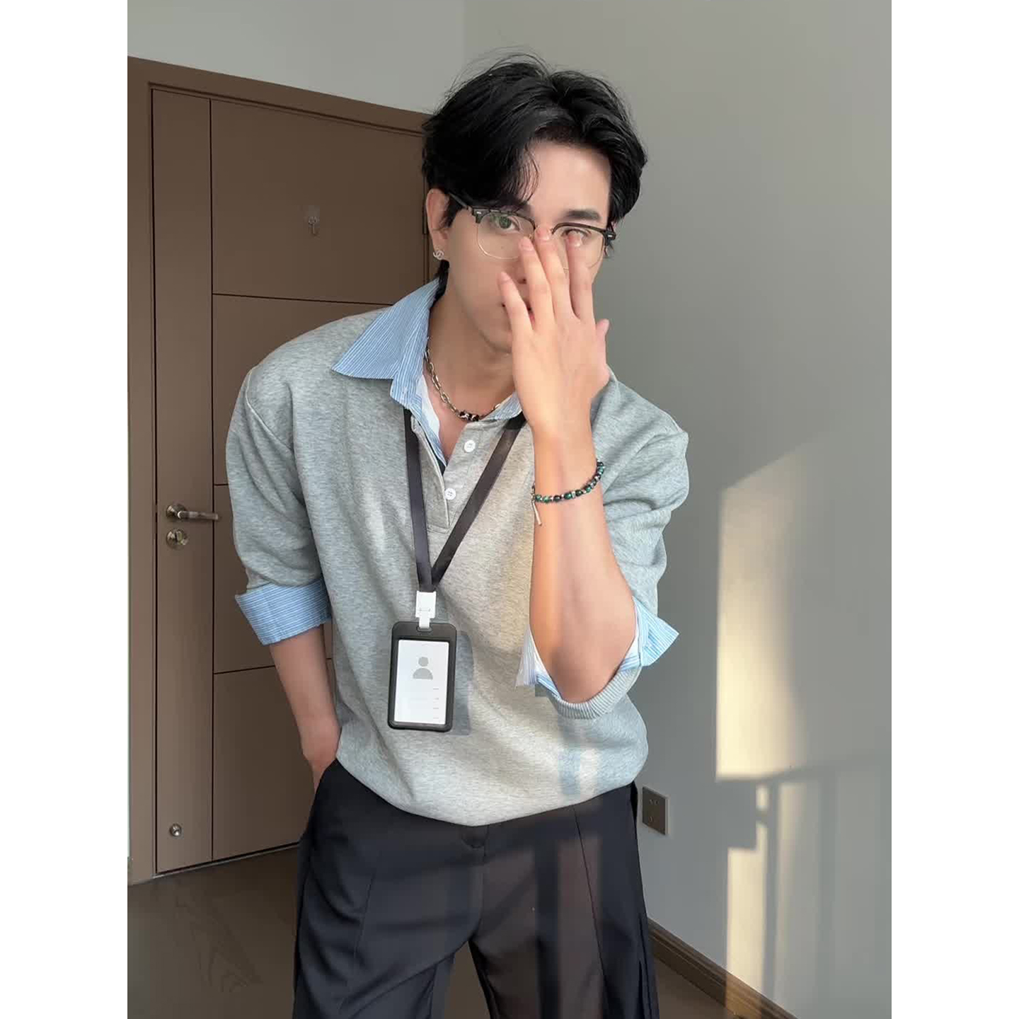 高知miu系穿搭假两件衬衫领卫衣