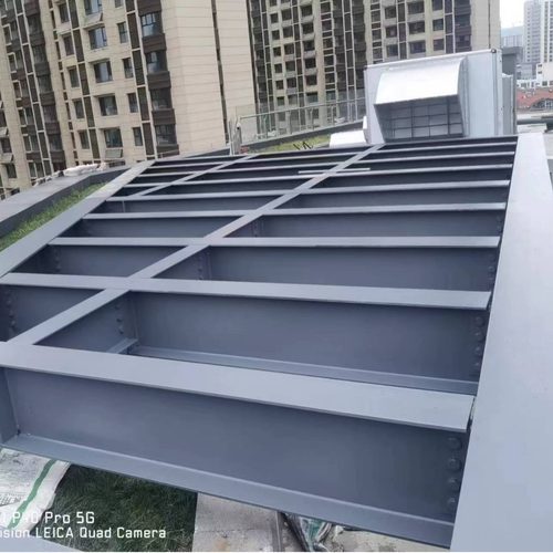 山东本地加工定制安装二层钢结构铝单板造型车库顶棚电梯井钢结构