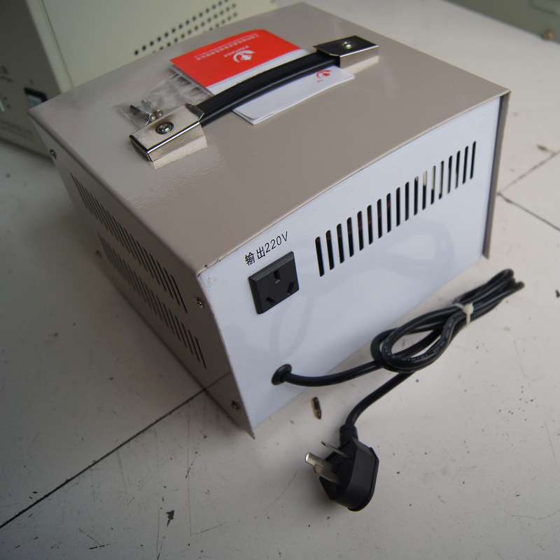 单相家用稳压器220v大功率超低压5 10 15/20 30 40 50 60kw全自动