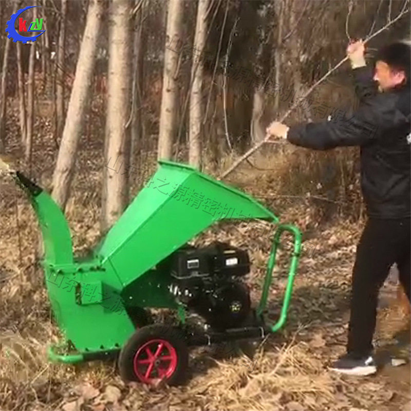 园林树枝树杈修剪打碎机 小型树枝秸秆粉碎机 移动式农用碎枝设备