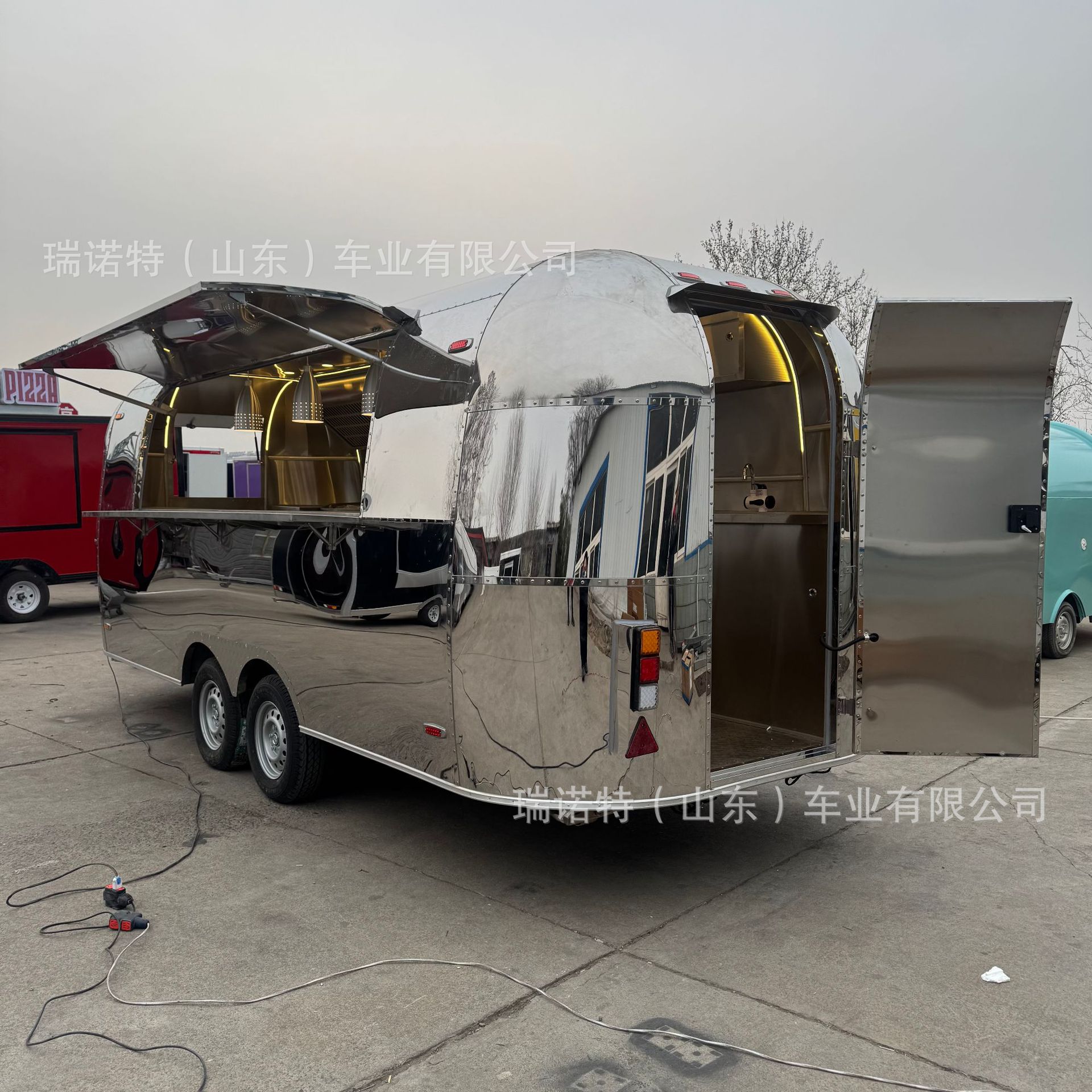 OEM定制5.7米不锈钢多功能移动快餐车出口欧美澳洲流动摆摊车