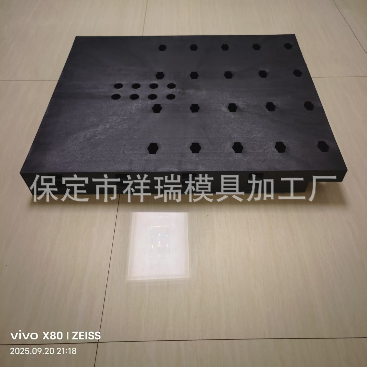 黑色现浇模板黑色现浇模板定制黑色塑钢模板加工黑色塑钢模板订做