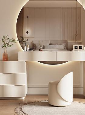 百搭梳妆台卧室现代简约收纳柜一体化妆桌2025新款床尾斗柜可伸缩