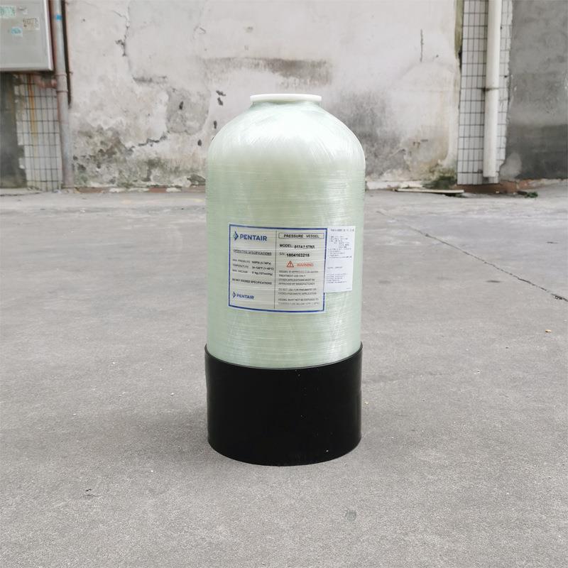 滨特尔玻璃钢罐小型立式过滤器饮用纯净水处理过滤罐型号817