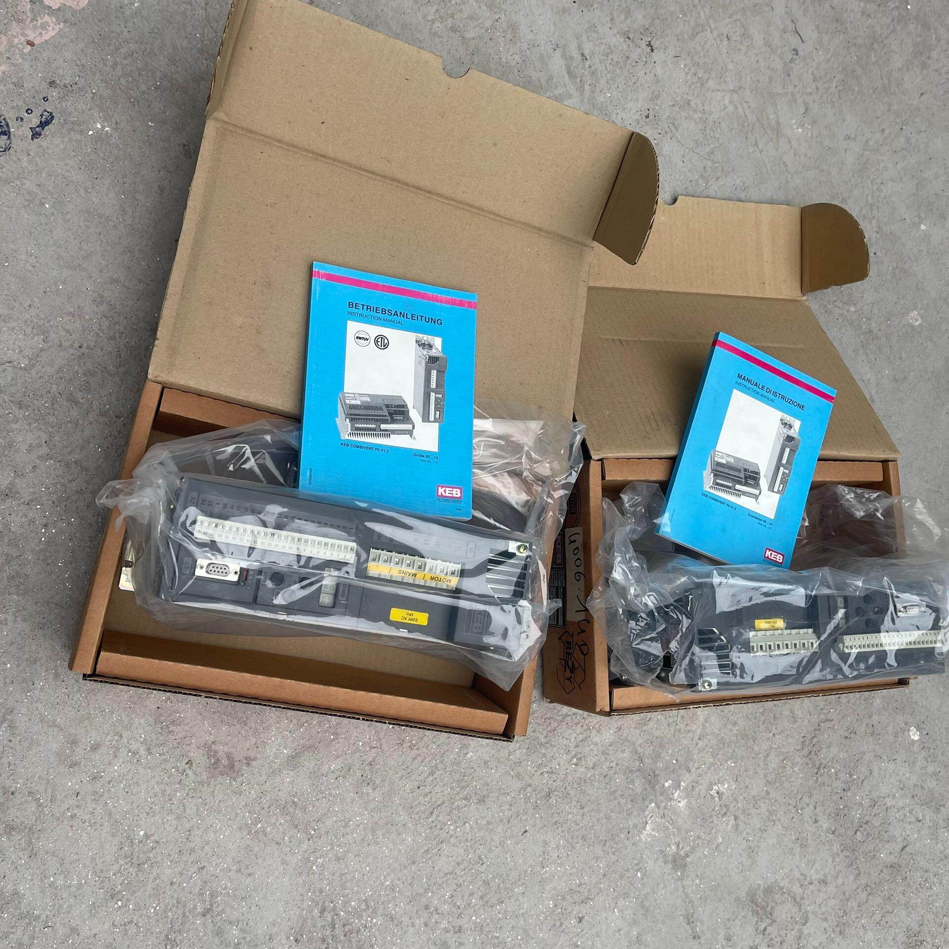 KEB伺服器  07.F0..R01-1228     新机（憨憨电子）