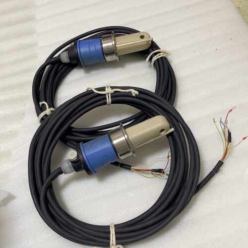 闲置两个全新E+H电导率探头型号 CLS54-ACS1022~议价