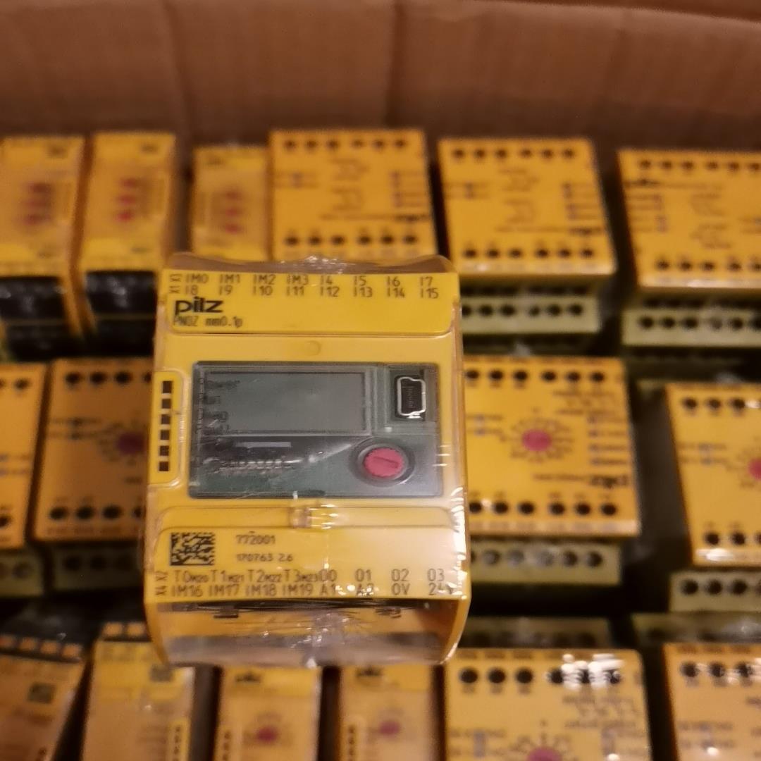 皮尔兹PNOZ安全继电器PiIZ 772001德国进口原(崽崽配件）
