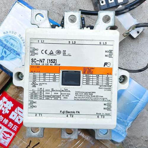 富士SC-N7接触器，触点基本新的，，线圈DC24V~议价