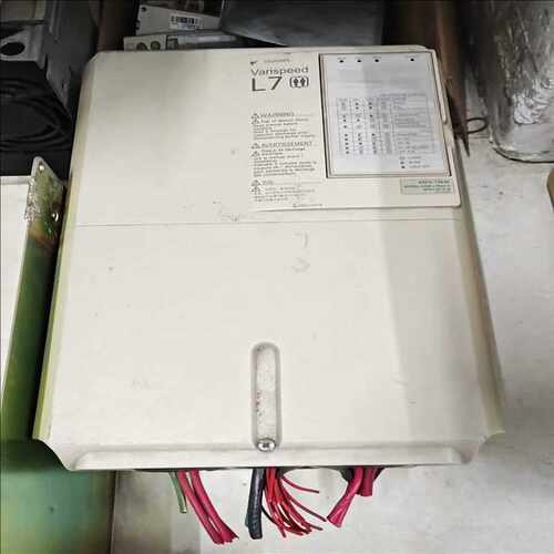 议~安川变频器CIMR-L7B4015,15KW