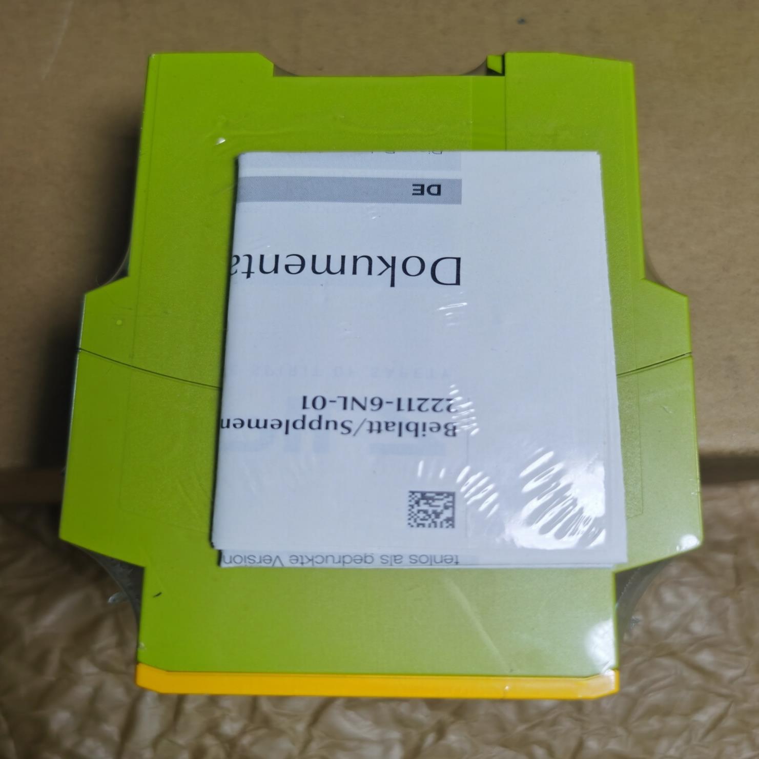 774504 xv2 pilz安全继电器有3个 保证(崽崽配件)