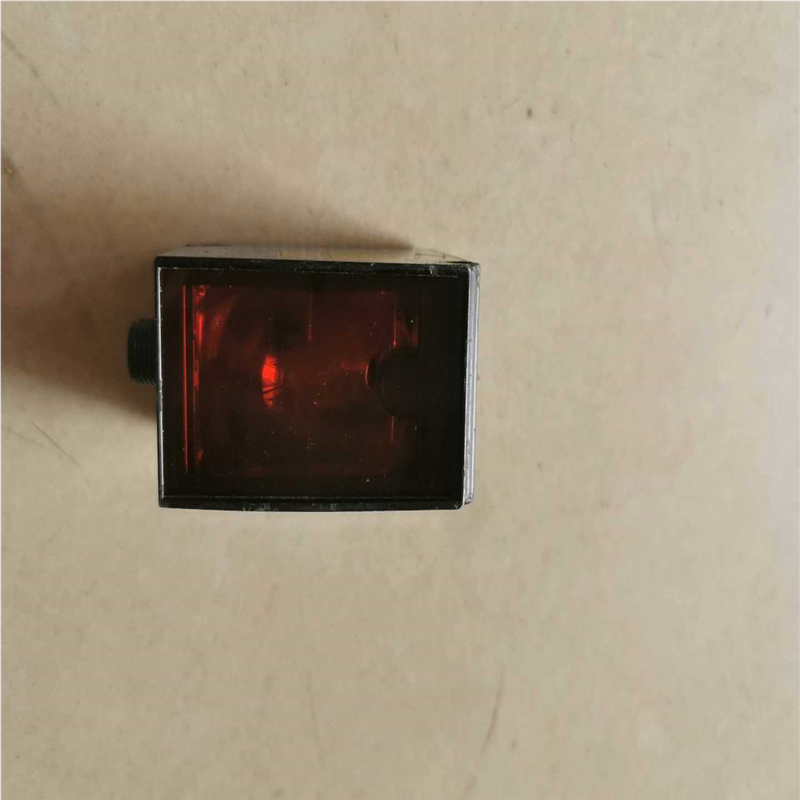 【汇生】SICK西克激光测距传感器   DS50—P1122，实物图议价