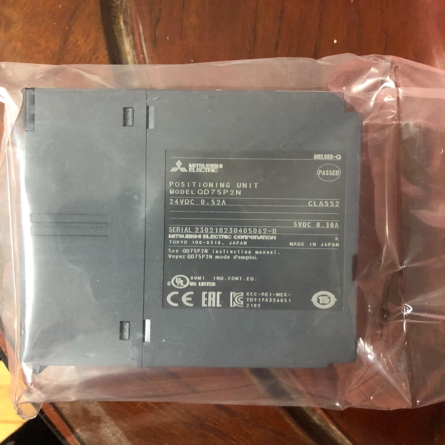 议~三菱模块QD75P2N一台，实物如下图，成色不错，功能包好，