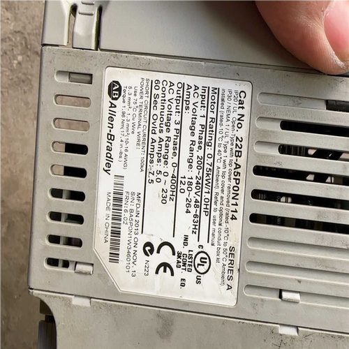 (议价)AB变频器22B-A5P0N114 0.75kw 220v，