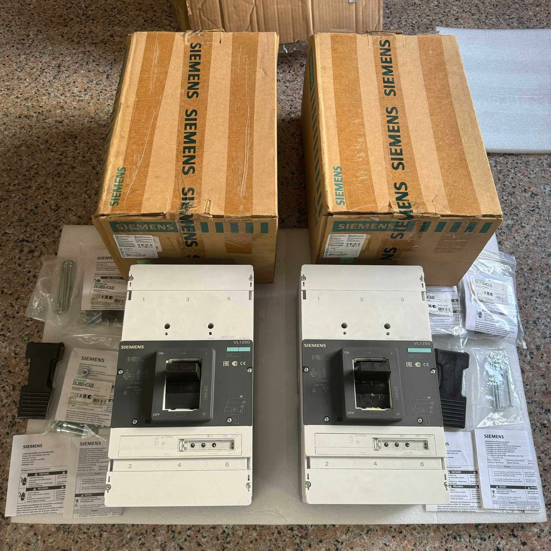 断路器VL1250 3P 1000A3VL7710（憨憨电子）