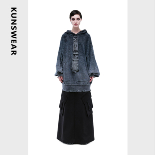 上衣 KUNSWEAR 琨絲薇爾24WI 漸變洗水灰假領(lǐng)帶衛(wèi)衣帽衫 828004230