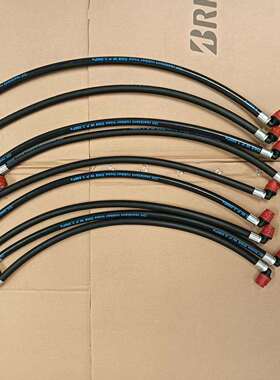 挖掘机PC200210220240-8柴油泵到柴油格油管高压油管