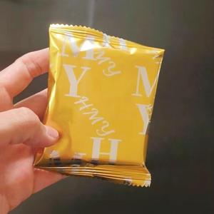 -其妙虾皮芝麻薄脆小饼干非油炸虾皮饼烤片轻薄酥脆休闲零食小吃