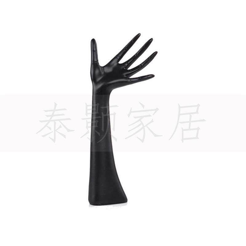 棕咖色调样板房衣帽间摆件软装搭配组合全屋设计样板间衣柜装饰品