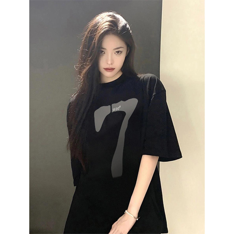 韩国2024夏季新款黑色简约数字印花短袖T恤女宽松显瘦落肩袖上衣