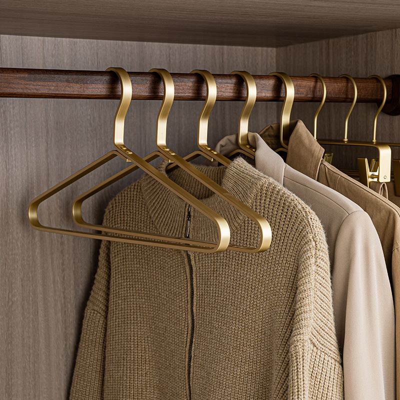 太空铝衣架高档加粗加厚轻奢挂衣架衣柜I西装大衣衣架子无痕晒衣