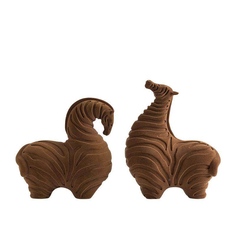 PHT高感时尚级植绒马客厅电斑柜酒柜开放格工艺品动物视摆件,家居饰品,装饰摆件,淘宝优惠券,粉丝福利购,淘宝优惠卷