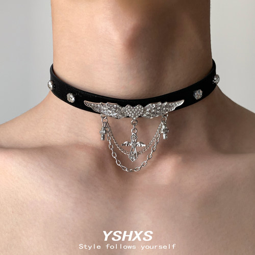 暗黑系y2k辣妹爱心翅膀项圈