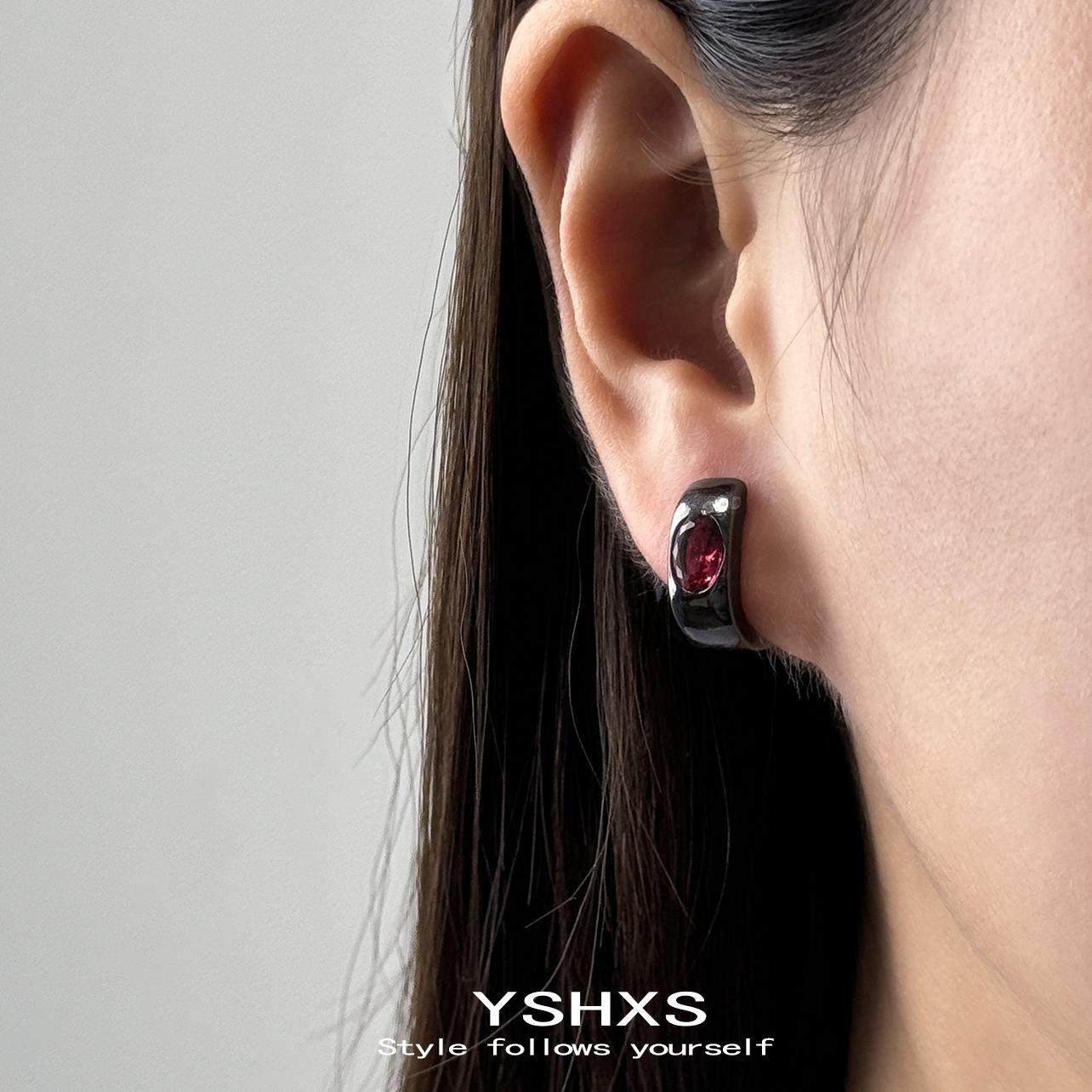 红锆石枪黑色耳扣男女高级感耳饰小众设计嘻暗黑风耳钉方圆脸耳环,饰品/流行首饰/时尚饰品新,耳钉,淘宝优惠券,粉丝福利购,淘宝优惠卷