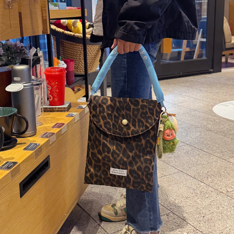 DeSeLiFe原创豹纹撞色11寸13寸平板电脑包手提单肩通勤包带夹层,箱包皮具/热销女包/男包,通用款女包,淘宝优惠券,粉丝福利购,淘宝优惠卷