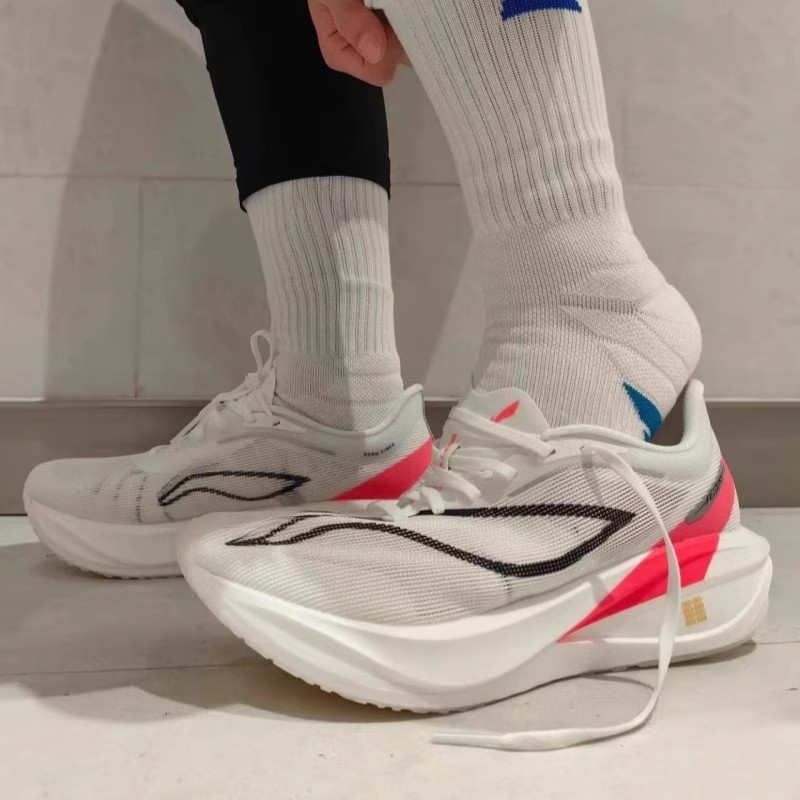 飞电6C碳板减震回弹联名赤兔8pro竞速学生运动鞋专业透气超轻跑鞋