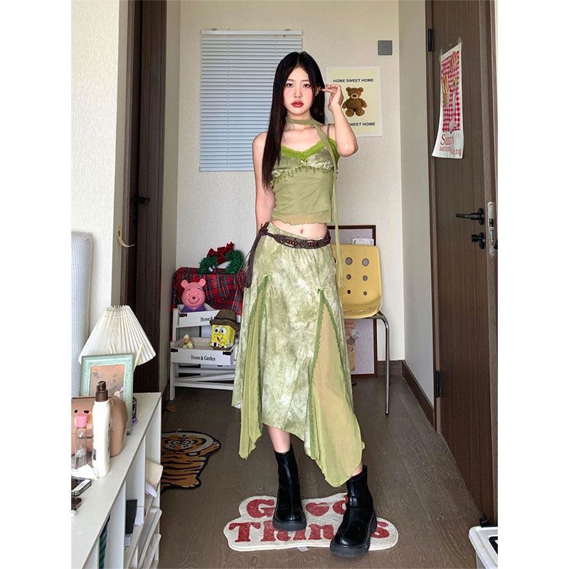 蕾丝拼接设计吊带背心别