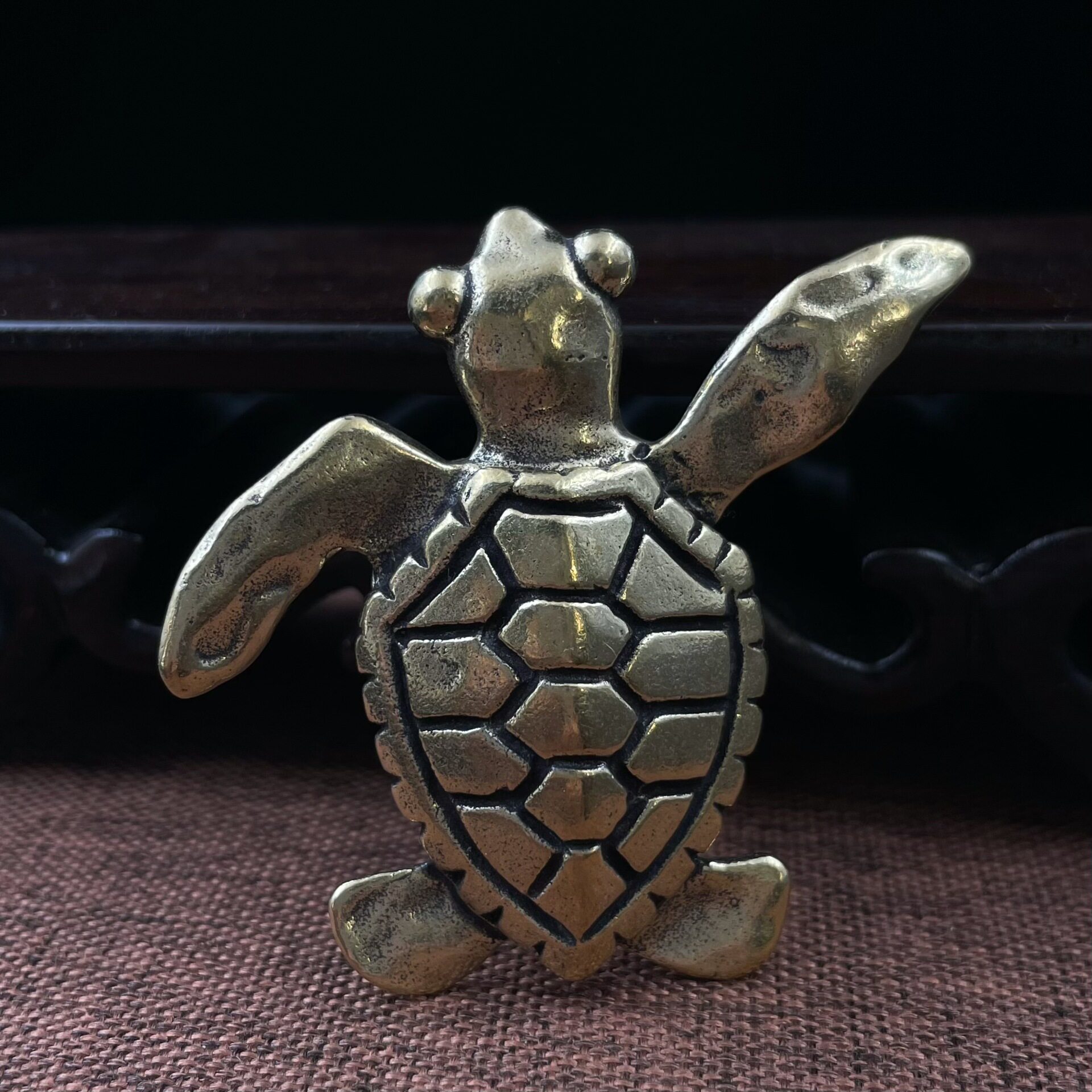 黄铜海龟钥匙扣挂件复古海洋动物招财乌龟手把件创意桌面摆件茶宠