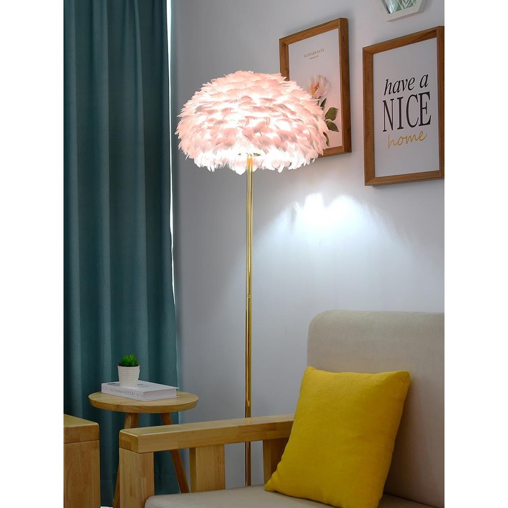 现代简约羽毛台灯落地灯北欧卧室台灯轻奢ins少女公主网红直播台