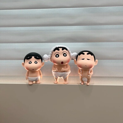 浴室蜡笔小新摆件桌面装饰